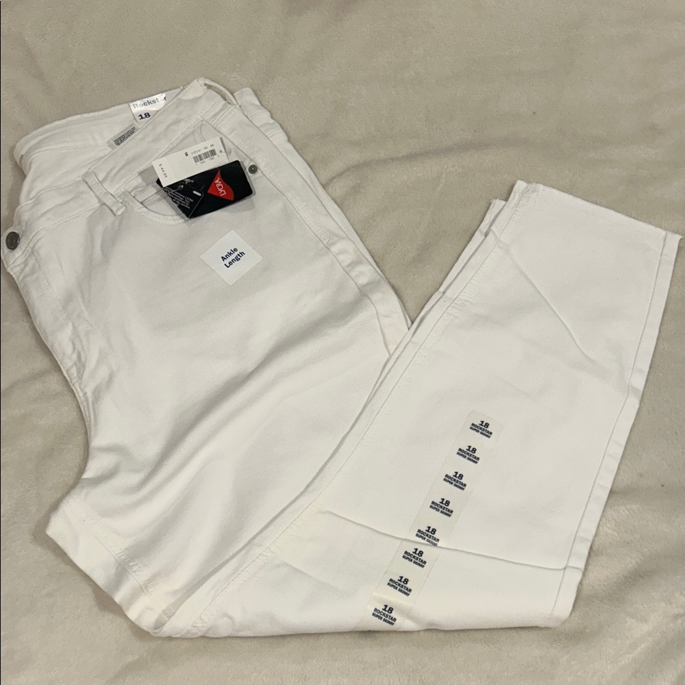 Old Navy White Rockstar Jeans